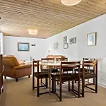 度假居 4 Bedroom Lovely In Ranum