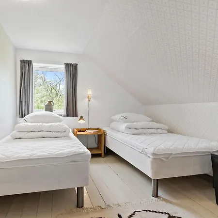 4 Bedroom Lovely In Ranum