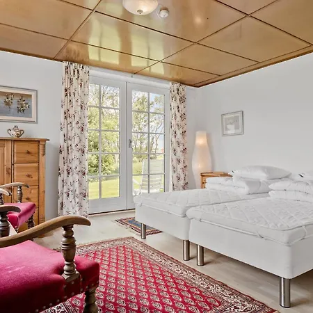 Holiday home 4 Bedroom Lovely In *