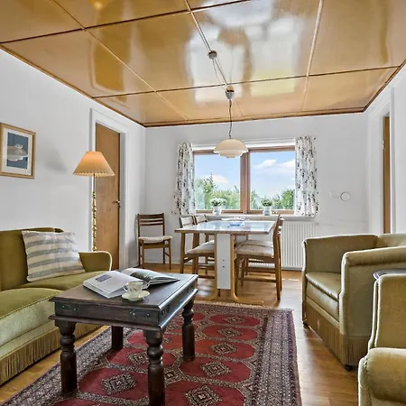 4 Bedroom Lovely In Holiday home