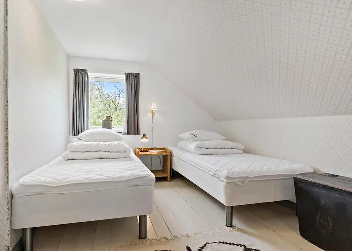 4 Bedroom Lovely In Ranum