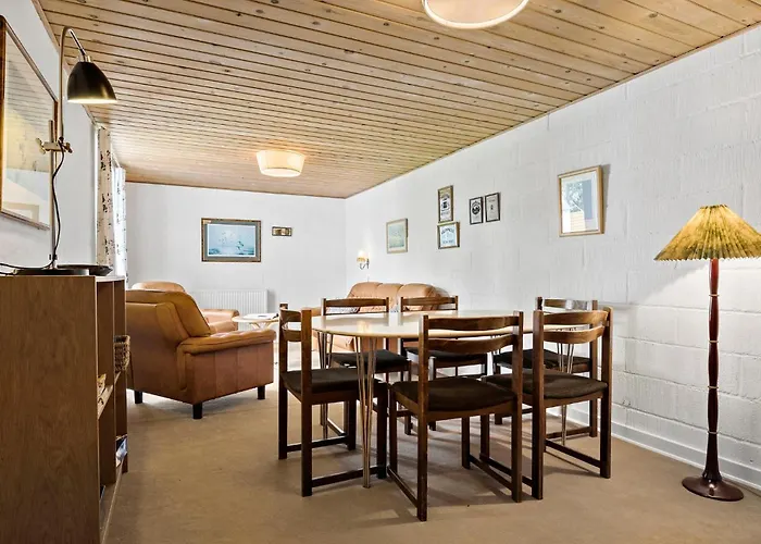 Hébergement de vacances 4 Bedroom Lovely In Ranum